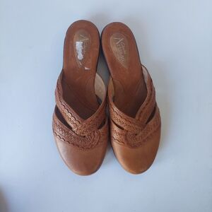 Clark's Cogna Artisan  Women's Tan Sandals Size 8